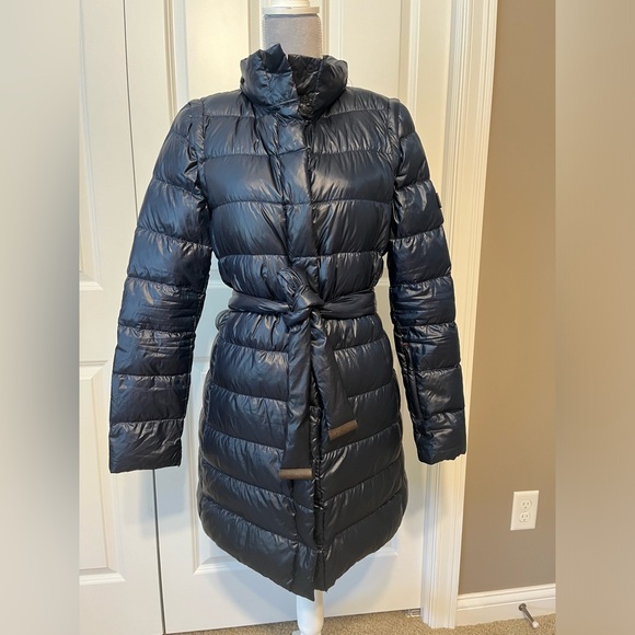 Tumi PAX belted navy blue down filled winter coat jacket Sz. Medium - Picture 8 of 16